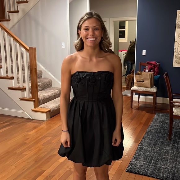 Ya Los Angelos Dress - Picture 1 of 5